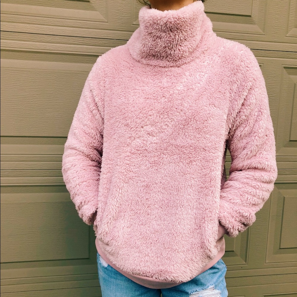 Fuzy sweater